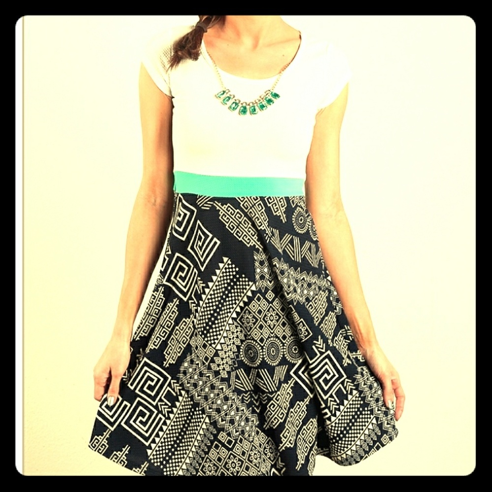 Cute Mini, Midi dress with necklace